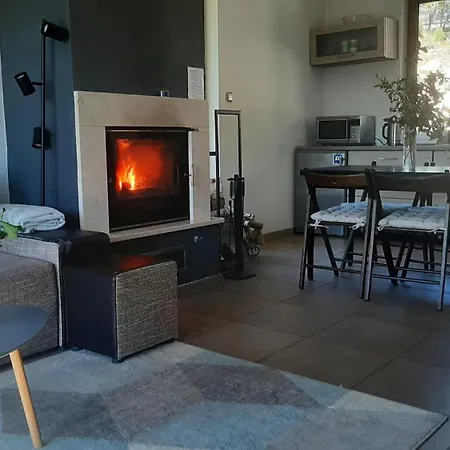 Holiday home Dom Ukromki Z Kominkiem I Widokiem Na Sniezke Sosnowka (Jelenia Gora)